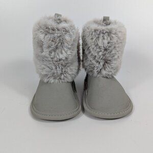Carters Faux Fur Gray Crib Boots 6-9 Months